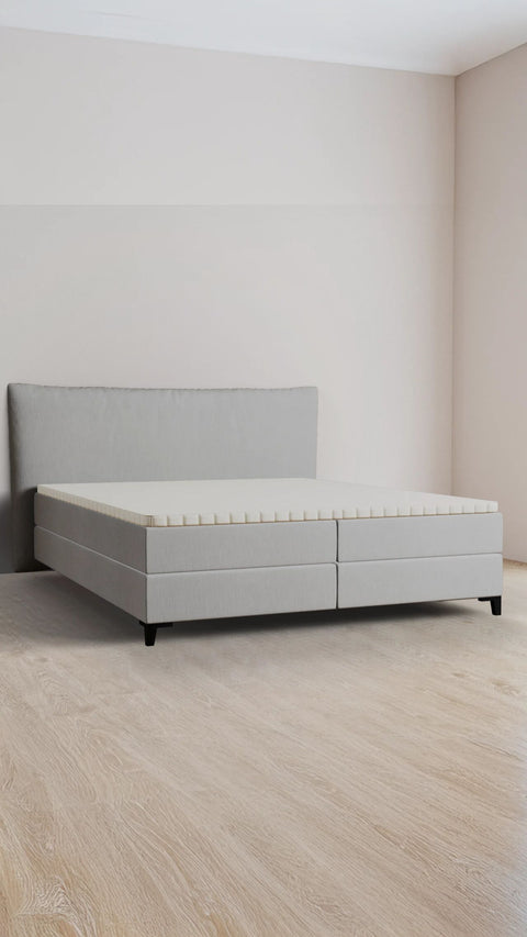 Light grey double boxspring bed 200x200 cm